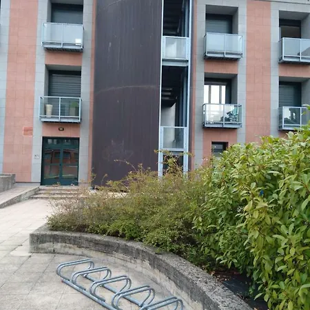 Housetommycomo Lägenhet *