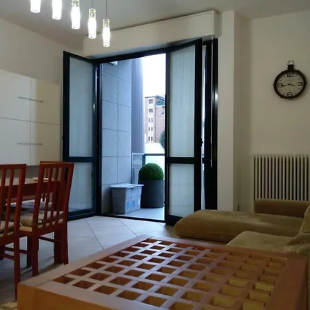 Lägenhet Housetommycomo Como
